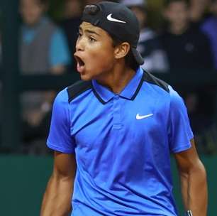 Luis Guto Miguel mira o top 10 juvenil e o primeiro ponto na ATP