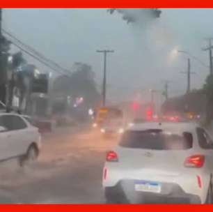 Chuvas causam transtornos em Porto Alegre