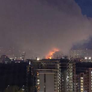Rússia ataca Kiev com mísseis, deixa um morto e Polônia prepara estratégia de defesa na fronteira