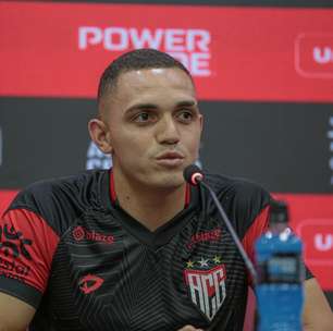 Marcelinho projeta postura do Atlético-GO fora de casa e revela como é trabalhar com Tencati: "Uma experiência"