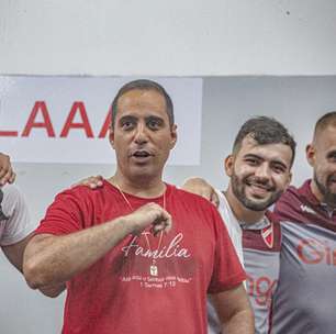 Torcida do Vila Nova joga dúvida para presidente Hugo Jorge Bravo em situação inusitada: "Queria saber"