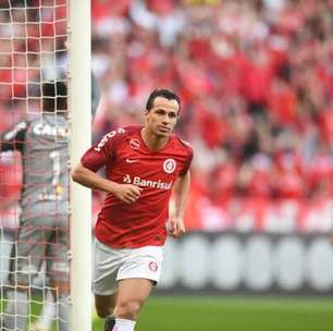 Leandro Damião anuncia aposentadoria dos gramados