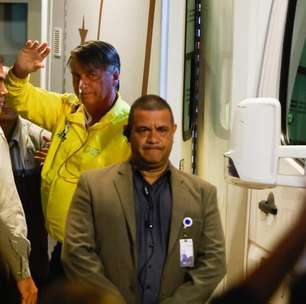 Bolsonaro está estável e sem dores após cirurgia, segundo boletim médico