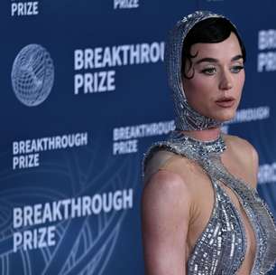Katy Perry no espaço: antes de missão, cantora perdeu 9 kg com 'dieta do ovo', sopa e sementes e chocou a web com seu corpo