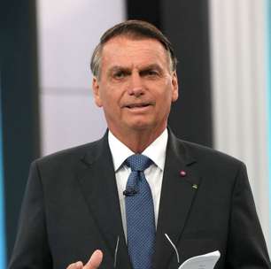 Estado de saúde de Jair Bolsonaro é revelado após ex-Presidente passar por cirurgia de 11 horas: 'Momento delicado'