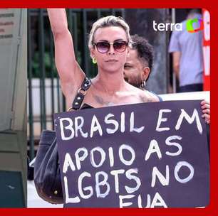 Vídeo mostra agressões de homem contra ativista trans Iza Potter na portaria de seu prédio em SP