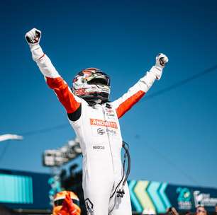 IndyCar: Kirkwood brilha e volta a vencer em Long Beach