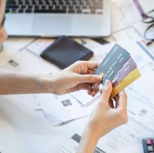 Imprevistos, redes sociais e falta de controle são principais causas da inadimplência no Brasil, aponta pesquisa