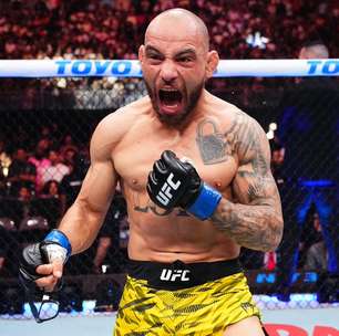 Jean Silva publica foto com Volkanovski e faz projeção sobre disputa de cinturão no UFC