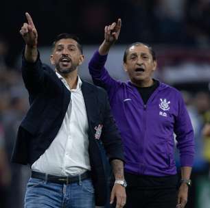 Corinthians anuncia a saída de Ramón e Emiliano Díaz do comando da equipe