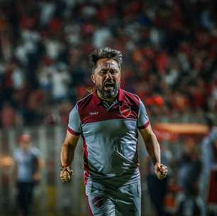 Sem vencer na Série B, ex-Vila Nova deve ser demitido de time adversário