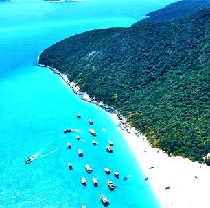 Arraial do Cabo se destaca com a praia mais preservada do país
