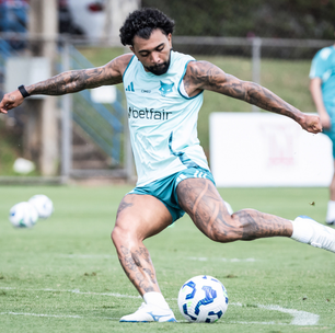 Torcida do Bragantino provoca Gabigol, do Cruzeiro