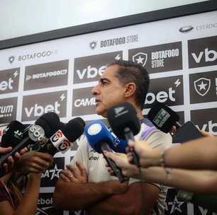 "Um futuro muito brilhante"; Renato Paiva se rende ao talento de xerife do Botafogo