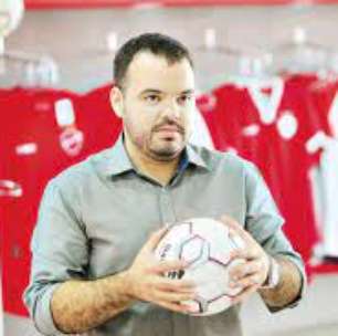 Diretor do Vila Nova, Murilo Reis detalha reforma no OBA para a torcida