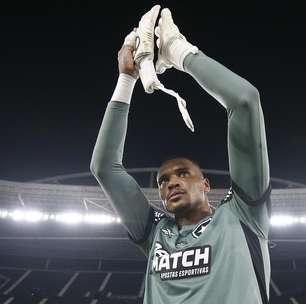 John assume responsabilidade em gol sofrido contra o Estudiantes: 'Os grandes também erram, e hoje foi a minha vez'