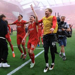 Liverpool encerra hegemonia do City e conquista 20º título do Inglês ao golear Tottenham