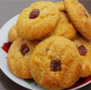 Broa de Fubá com Goiabada que Fiz Pro Café com as Comadres - Todo Mundo Pediu a Receita!