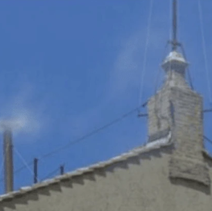 O que acontece da fumaça branca até o anúncio de "Habemus papam"?