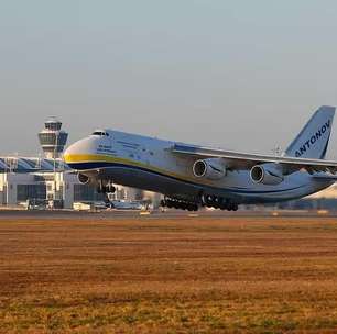 Canadá se prepara para tomar um dos maiores cargueiros do mundo da Rússia