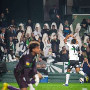 Coritiba vence América que se complica na Série B