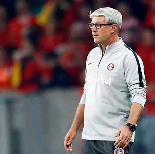 Odair Hellmann retorna ao Brasil e assume o Athletico-PR em 2025 após passagem pelo exterior