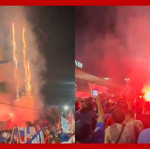 Torcedores da Universidad de Chile fazem foguetório antes de jogo contra o Botafogo