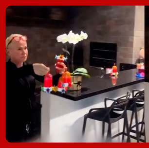 Xuxa alimenta morcegos em casa e choca web: 'É perigosíssimo'
