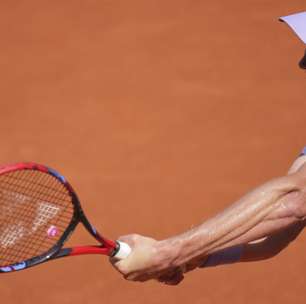 'Superdotado', 'prodígio', 'fenômeno': franceses fizeram fila para aplaudir João Fonseca em Roland-Garros