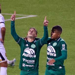 Chapecoense goleia Amazonas pela Série B