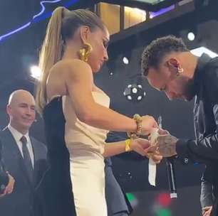 Saiba quanto Deolane gastou no leilão de Neymar Jr.