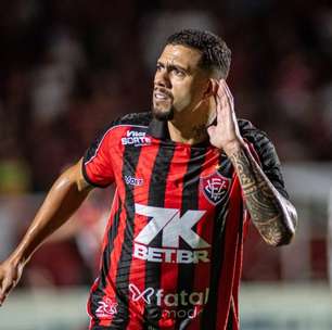 Após declaração de Carpini, torcida do Vitória reage a favor da saída de Rato: "Sem vontade"