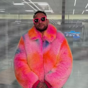 Neymar usa look de mais de R$ 180 mil para curtir Festa Junina com amigos; veja