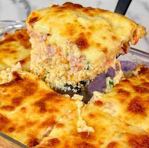 Arroz de forno cremoso e super completo: nem precisa de carne para mistura do almoço