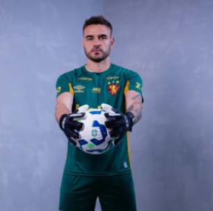 Sport oficializa acordo com o Vitória pela contratação do goleiro Gabriel Vasconcelos