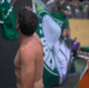 Abel Ferreira surpreende e dá presente para torcedor do Palmeiras durante jogo nos Estados Unidos