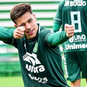 Alberto Júnior se destaca e ganha espaço na Chapecoense com gols pelo sub-20