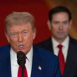 Trump diz que EUA tiraram a 'bomba' das mãos do Irã