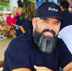 Cantor de forró morre aos 42 anos após passar mal em show na Bahia