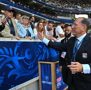 Textor teria usado dinheiro do Lyon para financiar transações do Botafogo, diz jornal francês