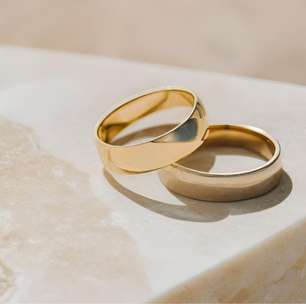 Casamento sozinho ou com objetos: o que são sologamia e objectofilia?
