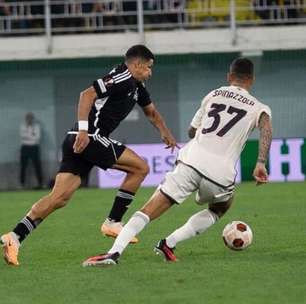 Athletico-PR mira atacante 'inusitado' a pedido de Odair: "Cara da Luva"