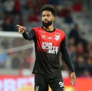 Athletico negocia volante com time de Israel e perde opção; veja provável time contra o Amazonas