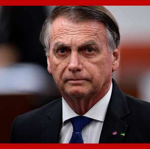 Bolsonaro publica versículo bíblico após tarifaço de Trump contra o Brasil: 'Povo geme'