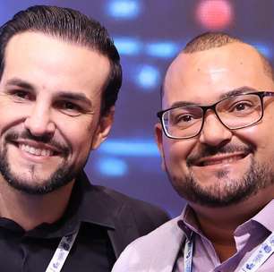 Ele trabalhou de mototáxi e o amigo vendendo cocada; hoje faturam R$ 210 milhões com franquias