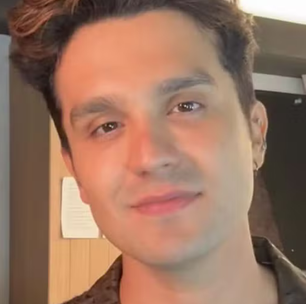 Luan Santana endoida a web com foto que destaca o corpo sarado: 'Não posso pecar'