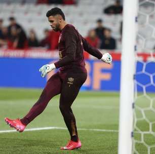 Técnico do Athletico defende Mycael após falha e vaias da torcida