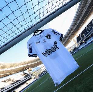 Clube de Artur Jorge acerta contratação de titular do Botafogo