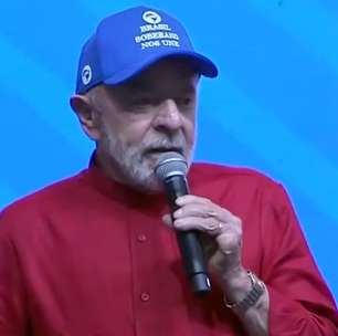'Não é um gringo que vai dar ordens a este presidente', diz Lula ao subir o tom contra tarifaço de Trump