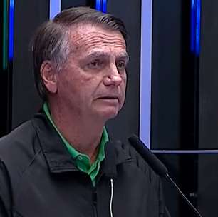Bolsonaro chorou no Senado e agradeceu carta de Trump um dia antes de ser alvo de medidas de Moraes